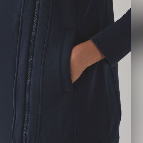 EUC Lululemon Back To It Wrap Inkwell - Picture 8 of 8